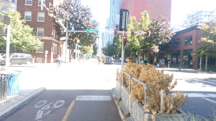 Red light at Blanchard St on 2nd Ave